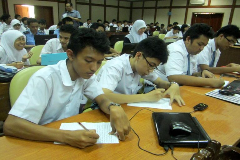 Baznas Karimun Bantu Pelajar tak Mampu