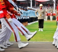 Jokowi Pimpin Apel Kehormatan di TMP Kalibata