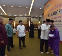Sempena HUT 52 Bank Riau Kepri Berikan Santunan Kepada 1115 Anak Yatim