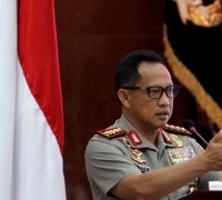 Kapolri sebut teror di Surabaya, Mako Brimob & Polda Riau terkoneksi
