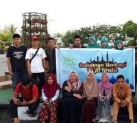 Gerakan Mahasiswa Satu Bangsa Bengkalis, bagi-bagi Ta’jil Gratis