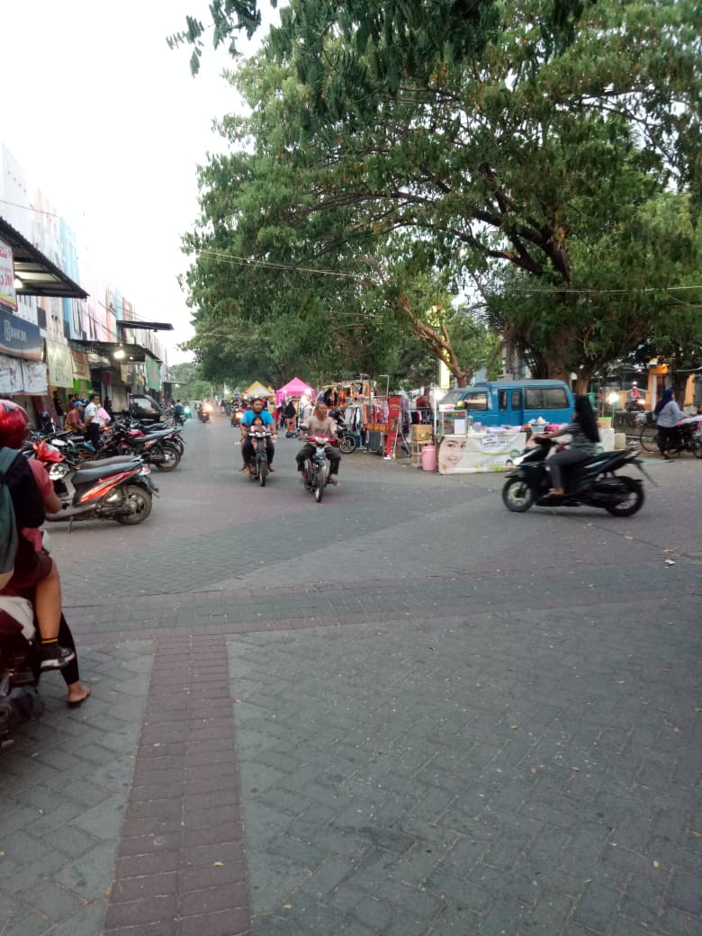 Pasar Senang Belanja Wonoayu Menggiurkan Konsumen