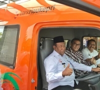 Tingkatkan PAD Daerah Bank Riau Kepri Serahkan 4 Unit Mobil Samsat Keliling Untuk Bapenda Riau