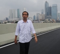 Jokowi Sebut Pembangunan Infrastruktur Tak Selalu Soal Ekonomi Tapi Persatuan Anak