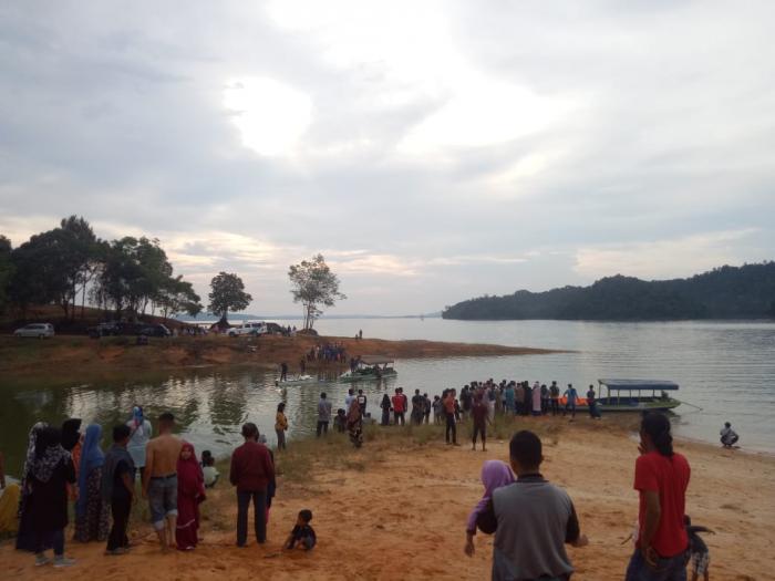Warga Desa Kualu Tenggelam di Objek Wisata Danau Rusa Kampar