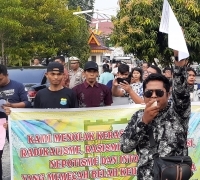Usai dilantik, DPRD kota Pekanbaru di demo Mahasiswa