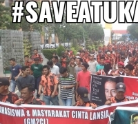 Save Atuk Annas, Ribuan Masa Padati Bundaran Polda Riau