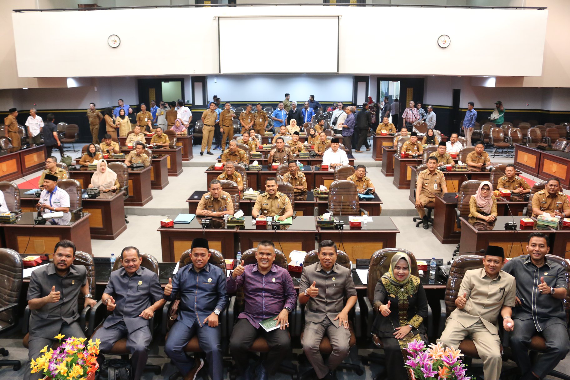 Rapat dengan Komisi I, Para Ketua RT dan RW di Pekanbaru minta Honor Berkekuatan Hukum