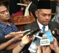 Ketua DPRD Pekanbaru minta Pemko tegas pada Pengusaha Billboard Illegal