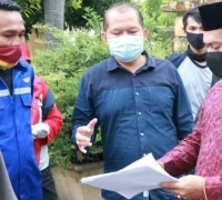 Ketua DPRD Pekanbaru Turun Kelapangan Awasi Penyaluran Bantuan Sembako
