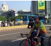 Perang Lawan Corona, Sandiaga Ajak Presiden Jokowi Bersepeda