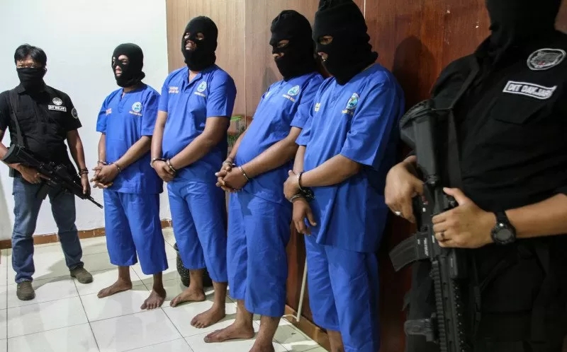 Empat penyelundup 10 kg sabu di Dumai dituntut mati dan seumur hidup