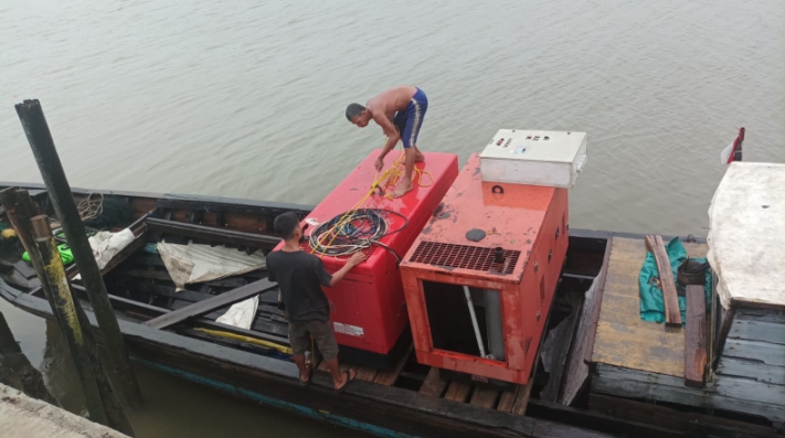 Tingkatkan Pelayanan, Telkomsel Riau Datang Dua Mesin Genset Untuk Site Kuala Kampar
