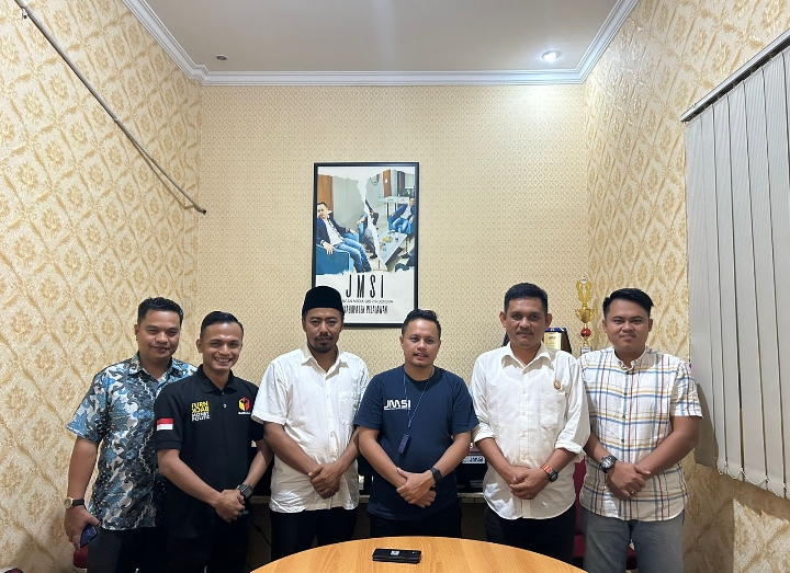 Sillaturahmi, Ngopi Santai Bawaslu Pelalawan Bersama JMSI