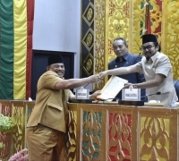 Paripurna Pandangan Fraksi DPRD Pekanbaru Ranperda Pajak dan Retribusi, Jangan Beratkan Warga