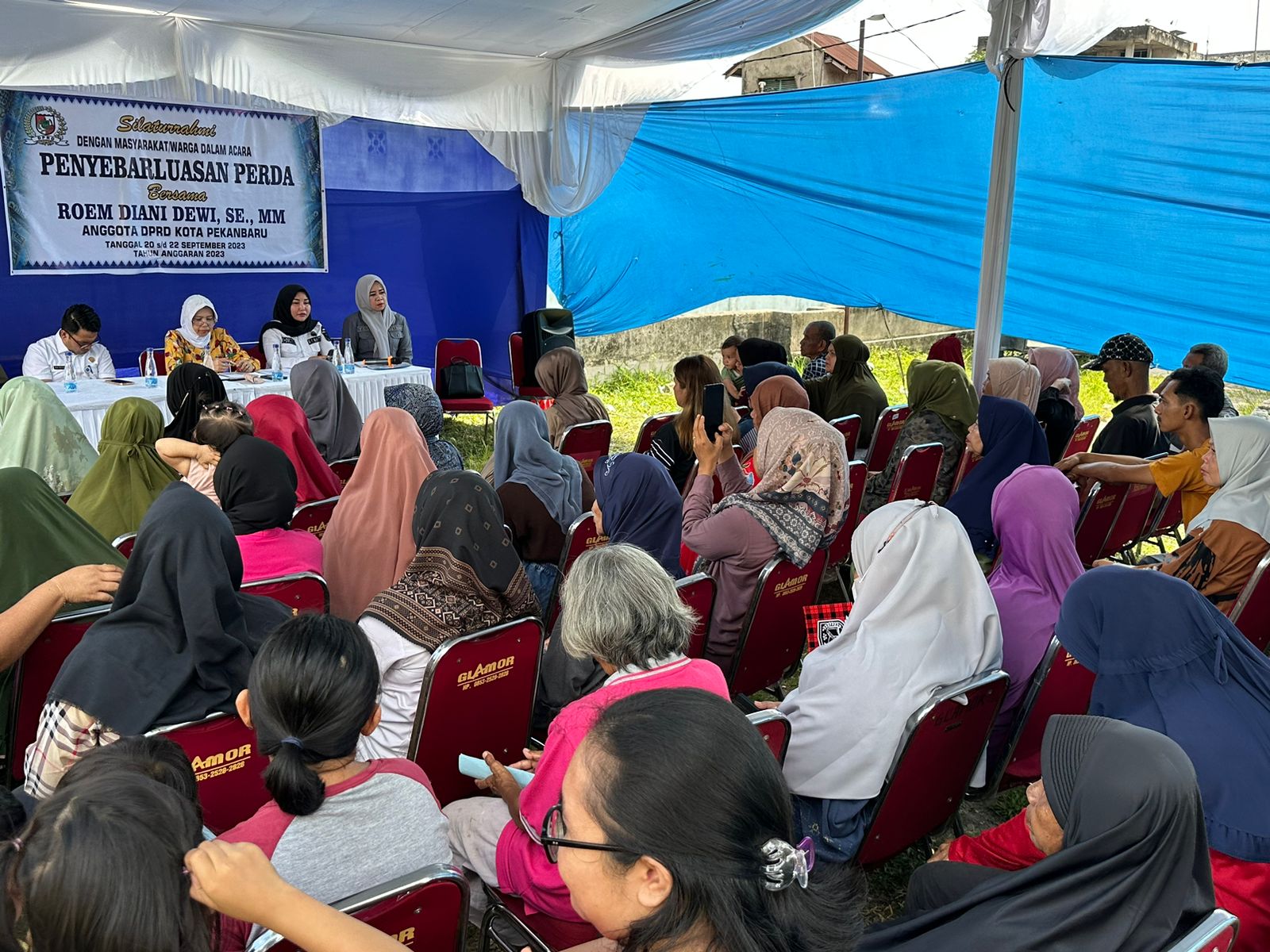 Anggota DPRD Kota Pekanbaru Roem Diani Dewi yang melaksanakan Sosialisasi perd