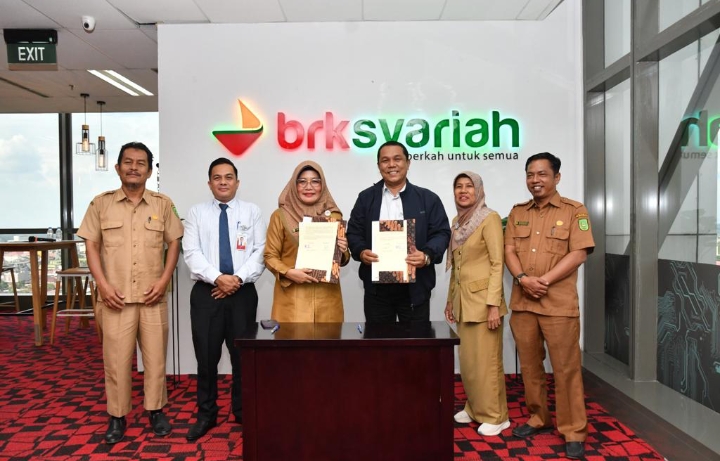 BRK Syariah Siap Akomodir Kebutuhan Transaksi Finansial Pelajar dan Civitas Akademi di SMA Negeri Plus Riau