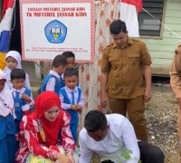 Diacara  Peresmian TK Miftahul Jannah, Bupati Pelalawan Sampaikan Mendukung Penuh Masyarakat Agar Bisa Sekolah 
