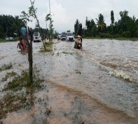 Debit Air Semakin Naik, Jembatan Siak 4 Pekanbaru Tidak Bisa Dilewati