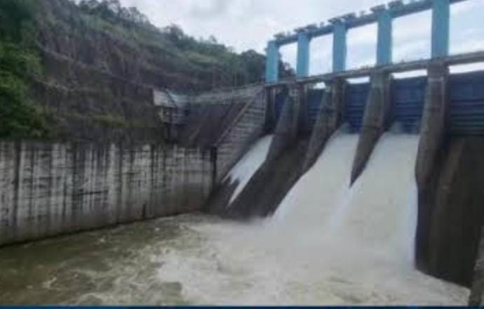 Kabar Baik, PLTA Koto Kampar Kembali Turunkan Bukaan Pintu Waduk