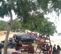 Akhir Pekan, Pantai Lubuk Ramai di Kunjungi Pengunjung