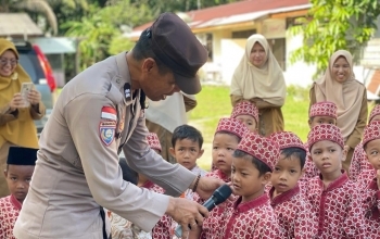 Polsek Rupat mendapat Kunjungan dari TK IT Bestari