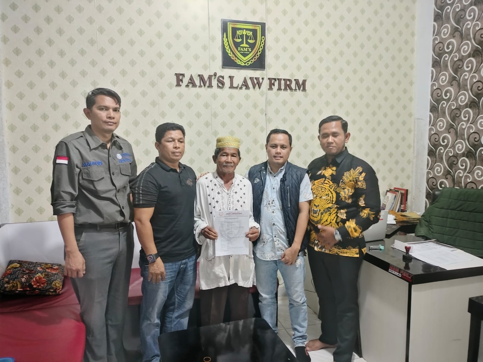 JMSI Pelalawan Berikan Pendamping Hukum Kepada Kakek Jumat