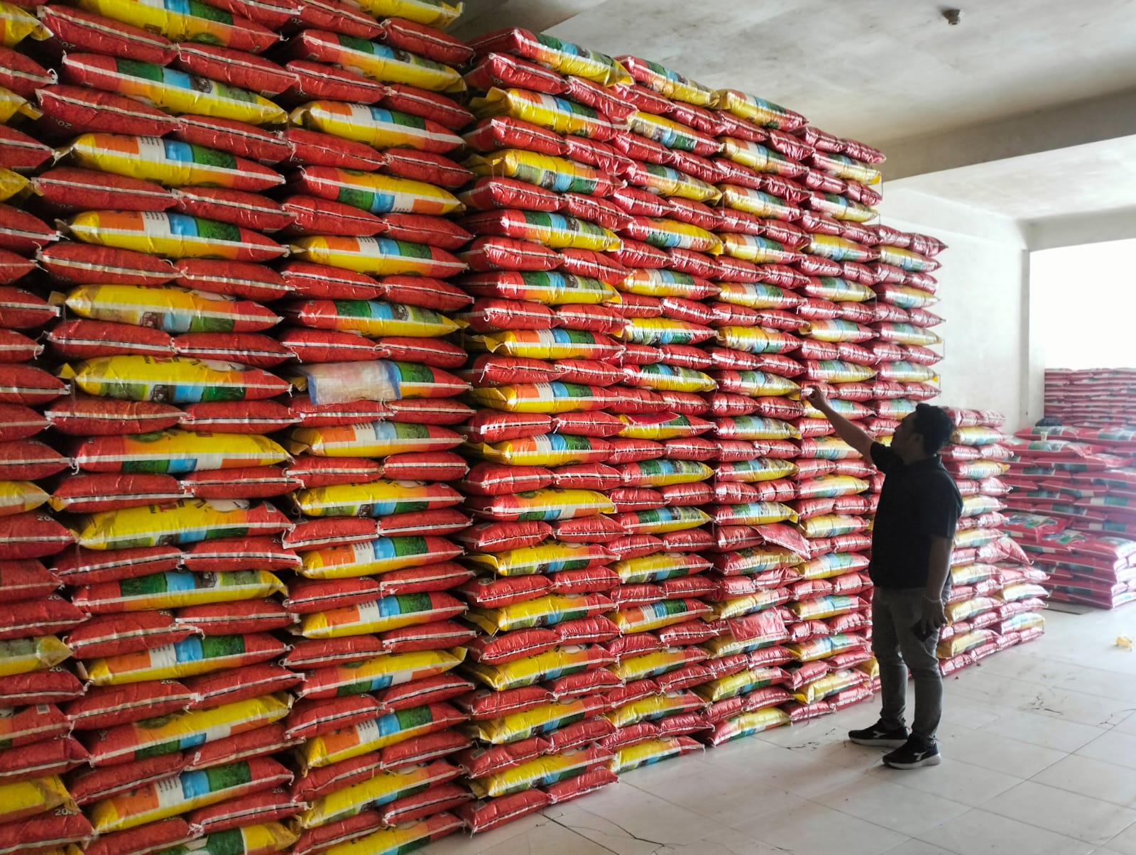 Harga Beras di Pangkalan Kerinci Pelalawan Mulai Menunjukkan Penurunan