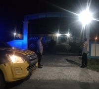 Kapolsek Rupat AKP Siswoyo,S.H Bersama Anggota Gelar Patroli Rumah Warga dan Bangunan Pemerintah Yang Kosong Karena Ditinggal Mudik