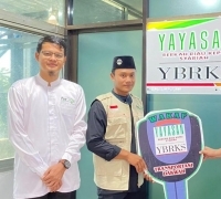 Da’I di Pedalaman Rupat Terima Motor dari Nazir Wakaf Yayasan BRKS