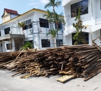 IMPER Menduga Aset Bongkaran Atap Gedung Dinas Perikanan Dan Kelautan Provinsi Riau Non Prosedural