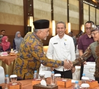 Direksi BRK Syariah Bersama Wamen Dikdasmen RI Hadiri Milad ke 112 Muhammadiyah