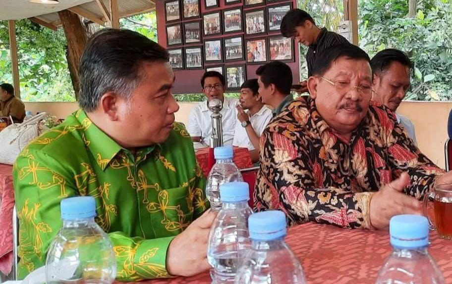 Kazzaini Ks dan Tengku Azmun Ja'afar